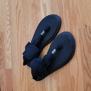 Sanuk Black Sandals